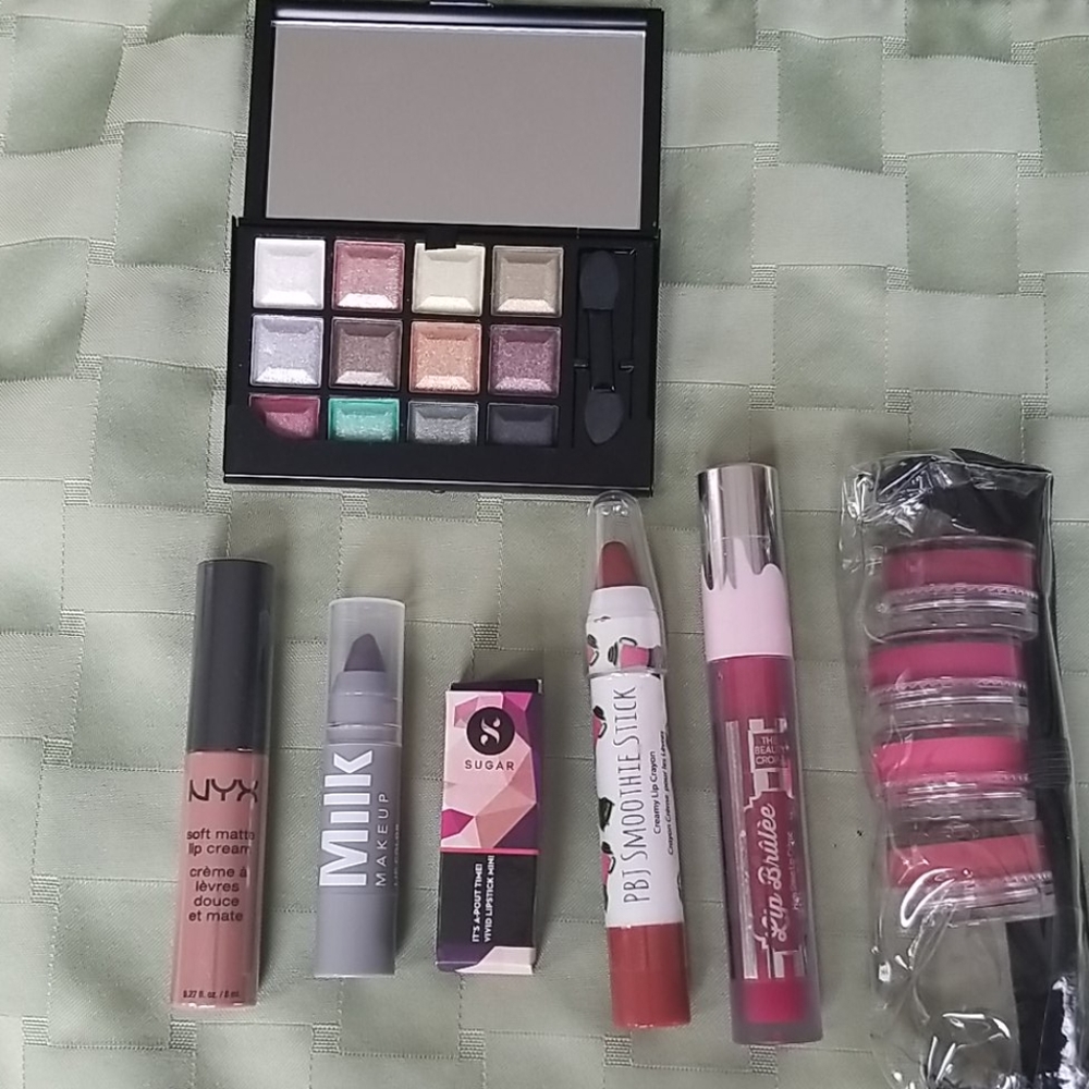 Lot of lipstick